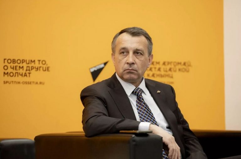 Head of Sputnik expelled from Moldova exposed as Russian officer, Ukrainian national