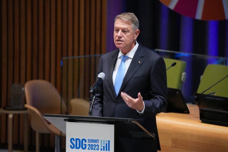 Iohannis: România va elimina treptat cărbunele până în 2030