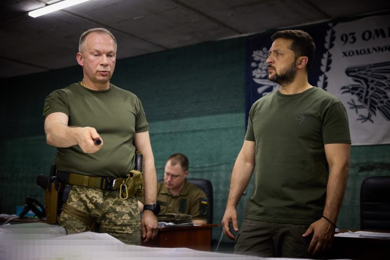 Gen. Sîrski: „Strategia noastră funcţionează” / Cea mai detaliată explicaţie a raţionamentului Kievului din spatele incursiunii în Kursk