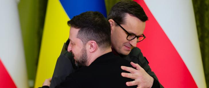 Europa clipește. Pe celălalt front estic al Kievului, aliații săi intransigenți se clatină