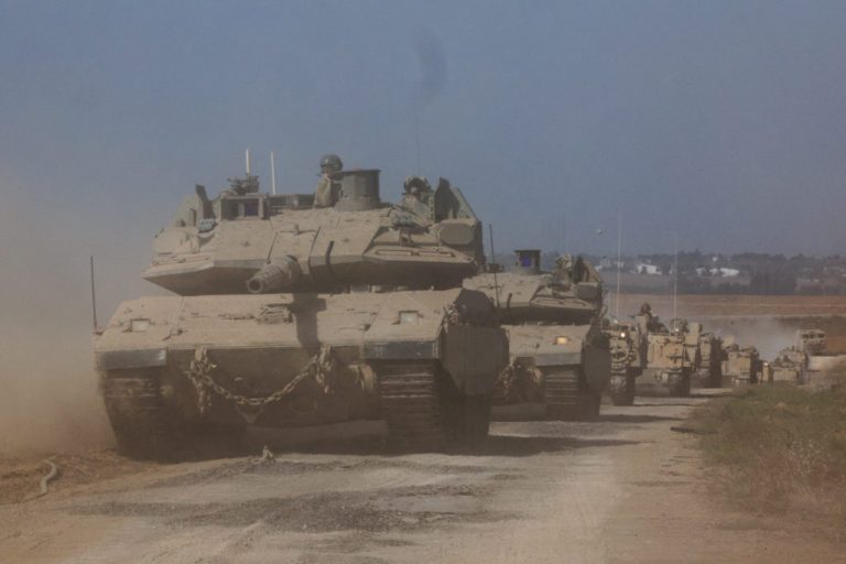 Armata israeliană anunţă că a aprobat ”planuri operaţionale” în vederea unei ofensive în Liban