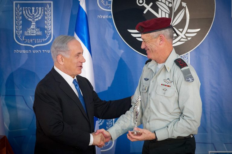 ”Guvernul de urgenţă” şi ”Cabinetul de Război” ale lui Netanyahu şi Gantz, aprobate de Knesset cu 66 la patru voturi într-o sesiune extraordinară a Knessetului, pe durata războiului Israelului cu Hamasul