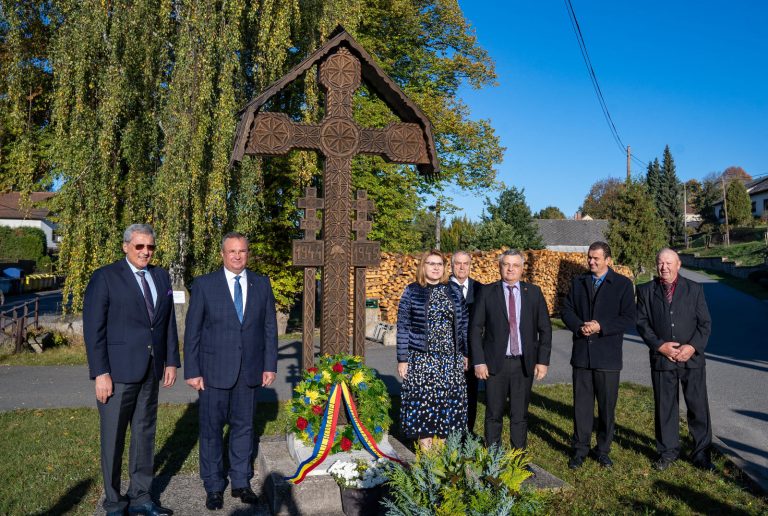 Ciucă: Să nu-i uităm niciodată pe eroii Armatei României care au căzut pe frontul de vest
