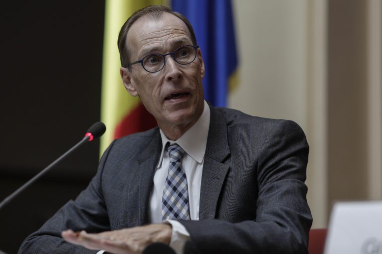 Șeful misiunii FMI pentru România: După implementarea pachetului fiscal, deficitul va scădea la 5% / Pentru 2024 nu prevedem să fie probleme de finanţare