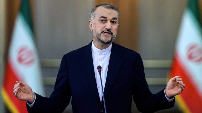 Grupări înarmate libaneze și palestiniene stau ”cu degetul pe trăgaci”, avertizează şeful diplomaţiei iraniene