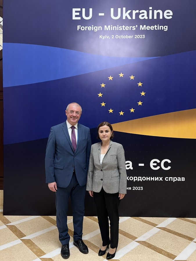 Ministrul Odobescu a susţinut, la Kiev, importanţa continuării sprijinului multidimensional al UE pentru Ucraina