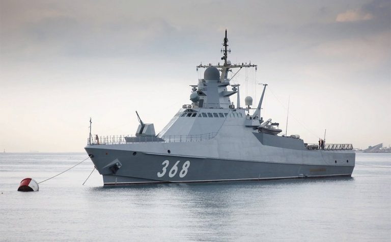 Corveta rusă Pavel Derjavin a fost avariată în apropiere de Sevastopol
