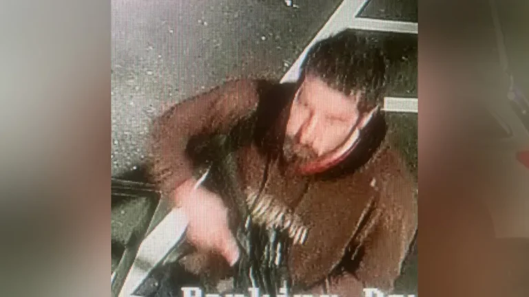 Bărbatul suspectat că a ucis 18 persoane în atacul armat din statul american Maine, găsit mort