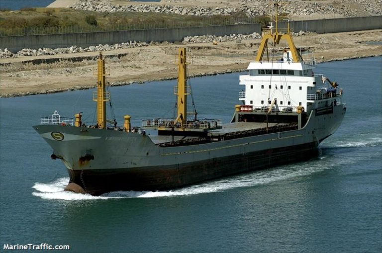 O navă turcă a lovit o mină în largul coastelor României, în apropiere de Sulina