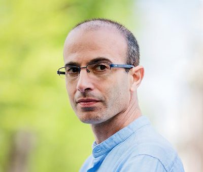 Istoricul israelian Yuval Noah Harari atacă „indiferenţa” unor progresişti americani şi europeni faţă de atrocităţile comise de Hamas