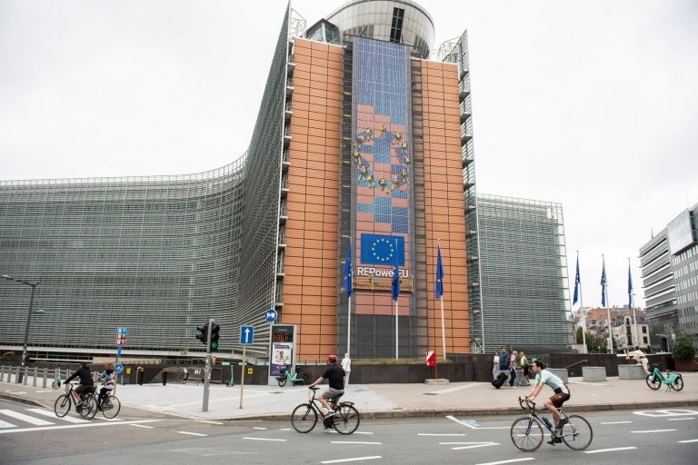 UE renunță să se ”reînarmeze”, cel puțin terminologic, ”ReArm Europe” devenind ”Readiness 2030” la reticența unor state
