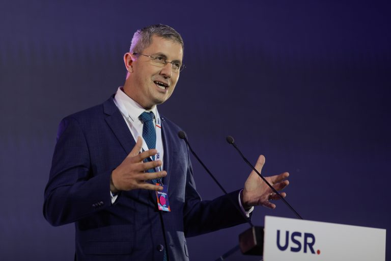 Dan Barna: Românii şi-au câştigat dreptul să fie în Schengen