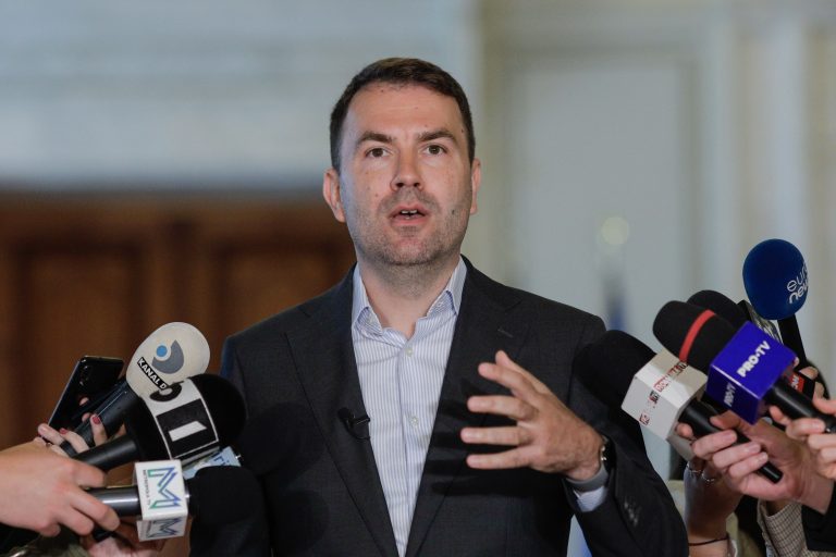 Drulă: USR va vota pentru ridicarea imunităţii lui Cîţu şi îl susţine pe Voiculescu pentru europarlamentare