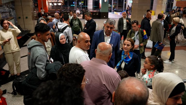 Group of 129 Romanians, Moldovans evacuated from Gaza arrive in Romania