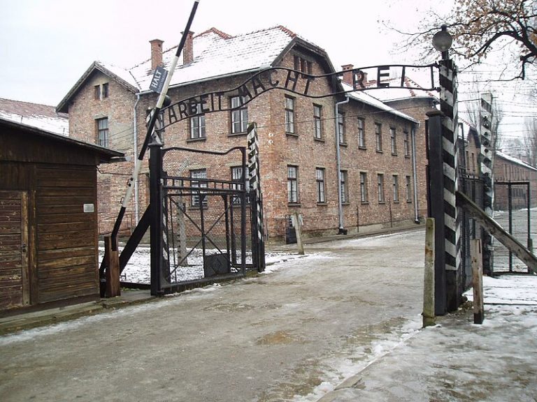 Muzică compusă la Auschwitz va fi interpretată pentru prima dată, după ce partiturile au fost restaurate