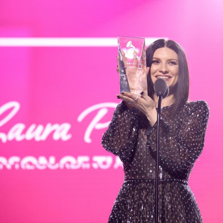 Laura Pausini, desemnată Personalitatea Anului de către Latin Recording Academy