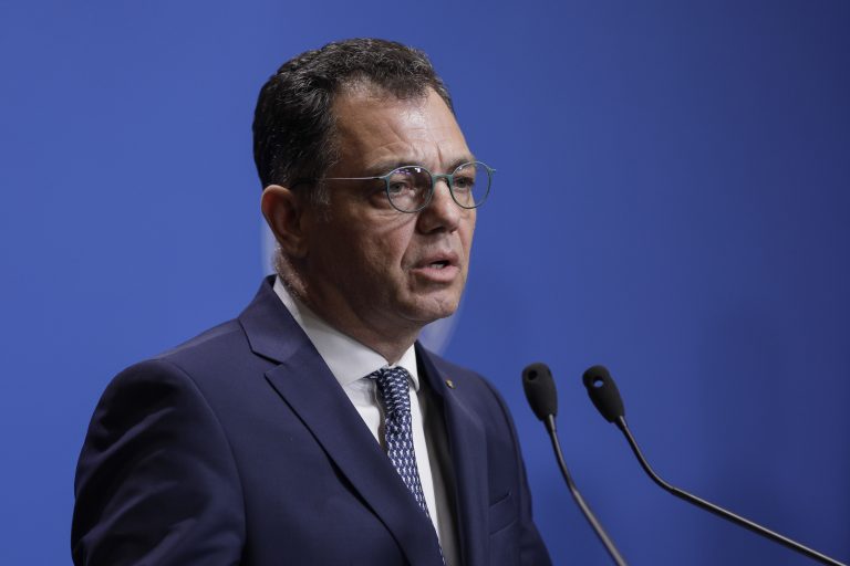 VIDEO | Ministrul Economiei susține că nu ar fi oportună o majorare a indemnizaţiilor pentru demnitari