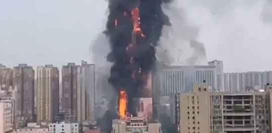 VIDEO | Cel puţin 11 morţi şi 51 de răniţi în nordul Chinei, într-un incendiu declanşat într-o clădire