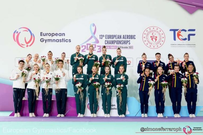 Aur pentru gimnaștii români
