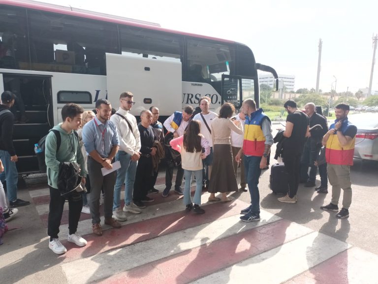 Precizările MApN privind repatrierea românilor evacuaţi din Gaza