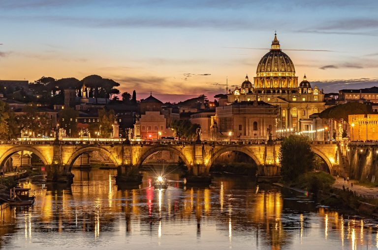 Europe gathers a few of its right-wing leaders in Italy