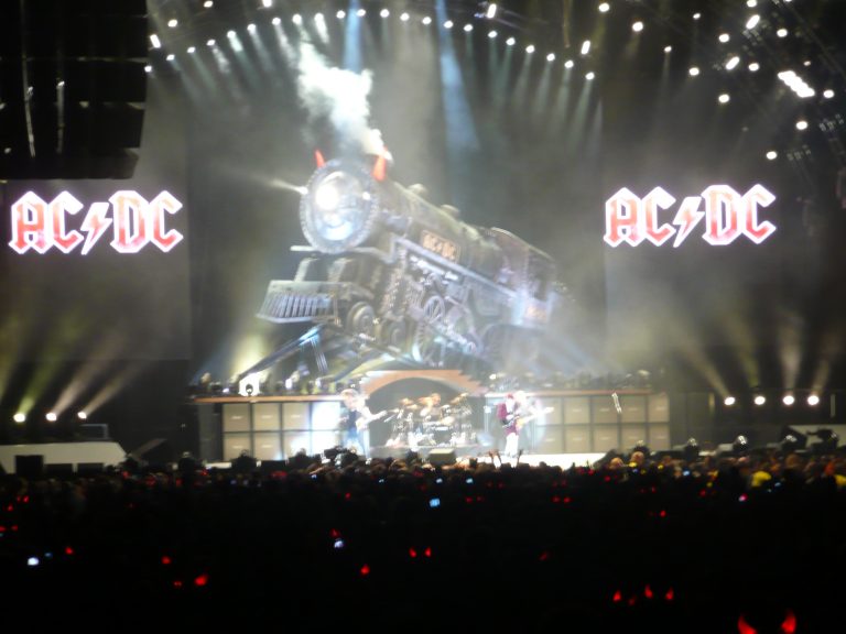 VIDEO | Anunț trist al formaţiei AC/DC