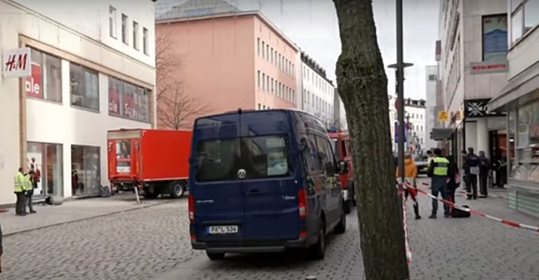 Un camion a intrat în pietoni în oraşul german Passau