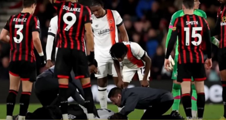 VIDEO | Căpitanul echipei Luton s-a prăbuşit pe teren în urma unui stop cardiac, în plin meci din campionatul Angliei