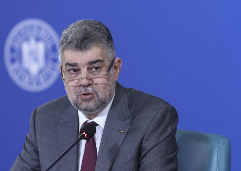 Premierul Ciolacu l-a demis pe secretarul de stat care i-a respins cererea de a fi declarat luptător cu rol determinant la Revoluția din 1989