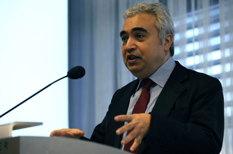 Lumea a spus ”la revedere combustibililor fosili”, de acum trebuie ajutat Sudul (AIE)