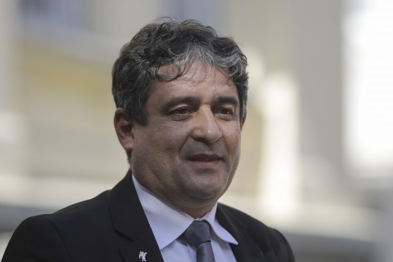 Primarul USR din Alba Iulia, Gabriel Pleşa, se întoarce în PNL