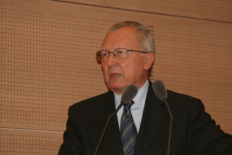 Jacques Delors, architect of EU integration, dies at 98