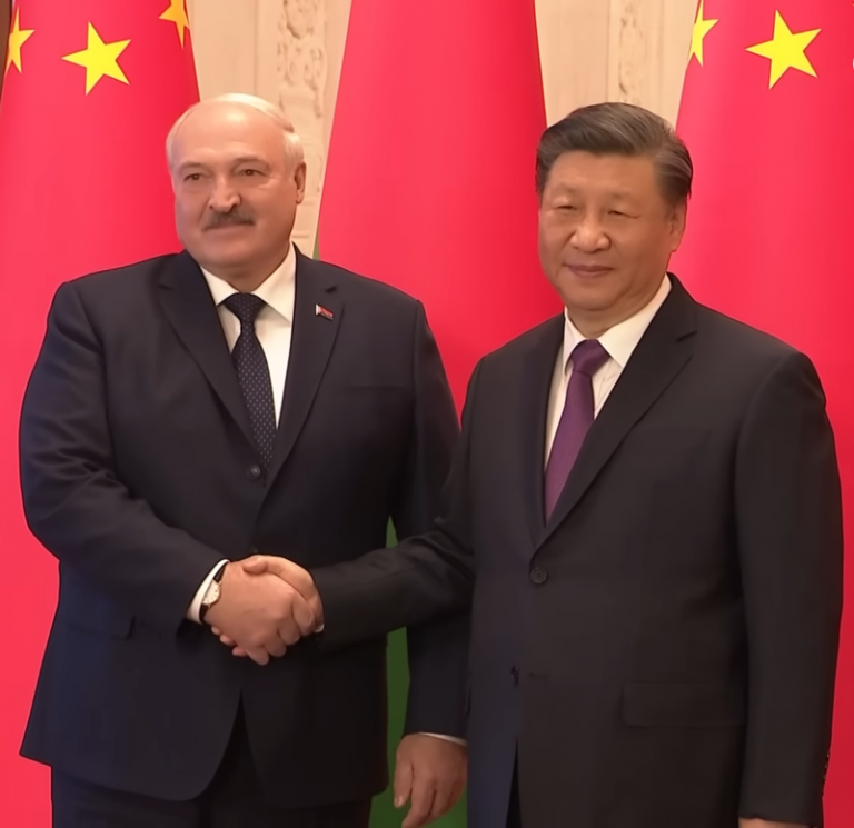 Preşedintele belarus Lukaşenko se întâlnește cu Xi Jinping în China