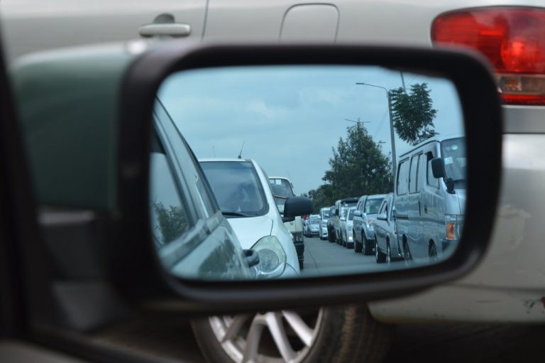 România şi alte state membre UE sprijină producătorii auto afectaţi de normele privind emisiile de CO2