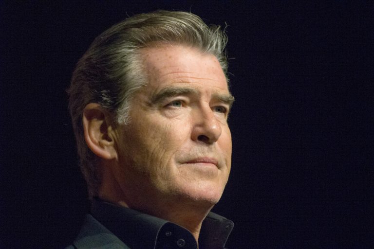 Actorul Pierce Brosnan, chemat în instanţă după ce a ignorat măsurile de siguranţă din Parcul Naţional Yellowstone