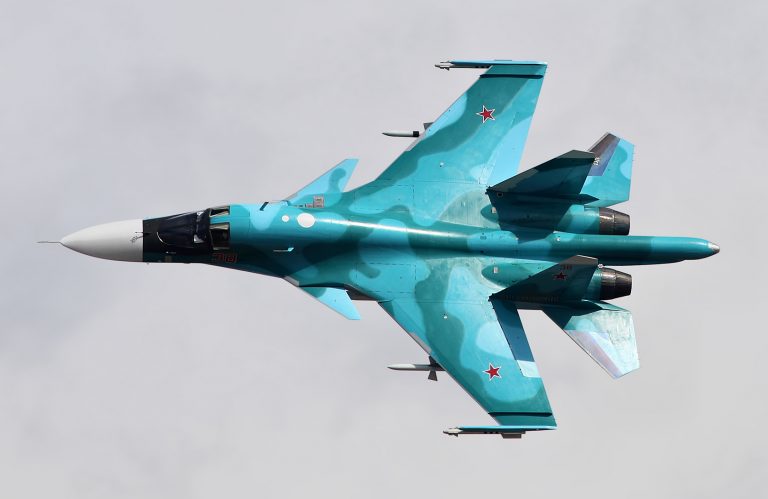 Ucraina anunță că a doborât, în regiunea Herson, trei bombardiere ruseşti Su-34