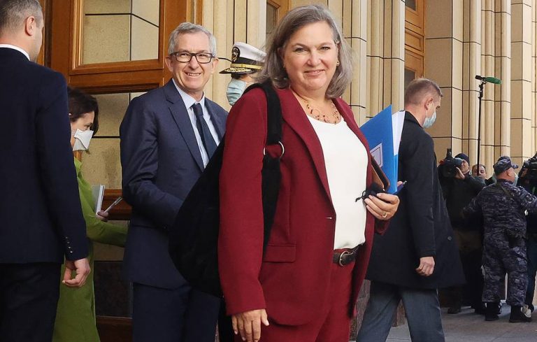 Victoria Nuland: SUA doresc să ”coopereze” cu Irakul pentru a opri atacurile împotriva trupelor sale