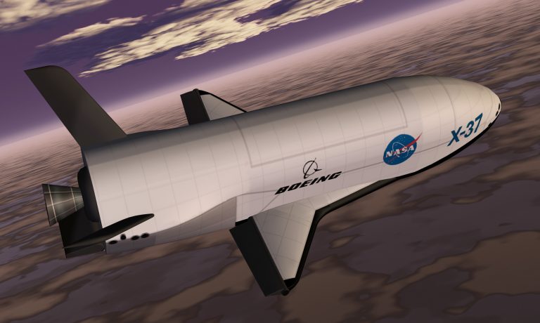SpaceX lansează o dronă spaţială militară americană pentru o misiune de cercetare