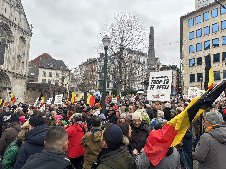 VIDEO | Mii de persoane au manifestat împotriva antisemitismului la Berlin şi Bruxelles