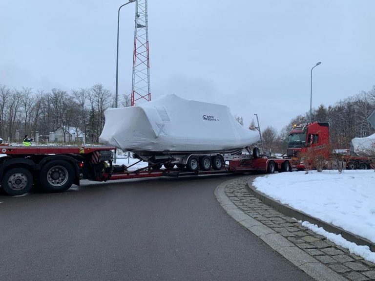 Blocada de la granița Ucrainei. Politicienii au lăsat certuri meschine să degenereze într-o spirală ce scapă de sub control