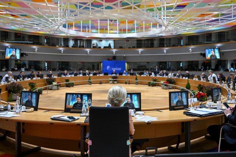 De ce UE a ales soluţia îngheţării pe termen nelimitat a activelor ruseşti din Europa