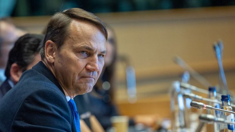 Polonia restrânge deplasările diplomaţilor ruşi, Moscova anunţă ”măsuri de retorsiune”