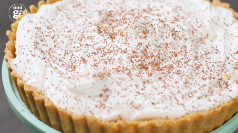 VIDEO | Tartă Banoffee, cu banane și caramel. Rețeta