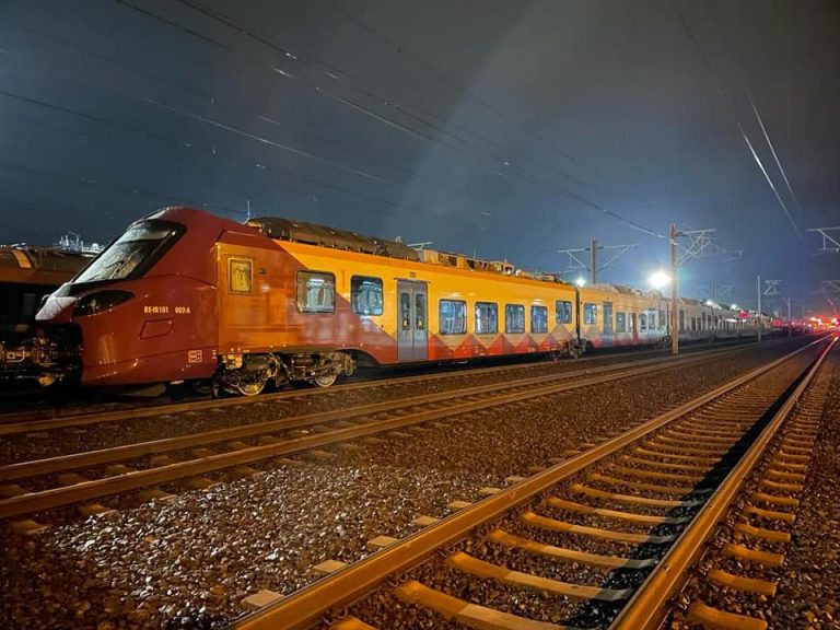 VIDEO | „Un moment istoric”. Primul tren electric cumpărat de România a ajuns în Gara de Nord
