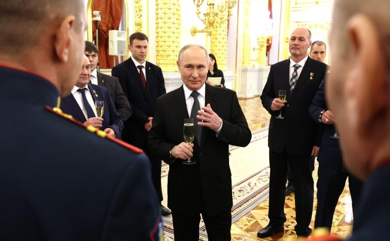 INFO RUSIA | „Drumul spre casă” / Schema de vot a lui Navalnîi / Anti-logica republicanilor / Cifre magice / „Nu trebuia să fie așa. Dar așa a vrut președintele”
