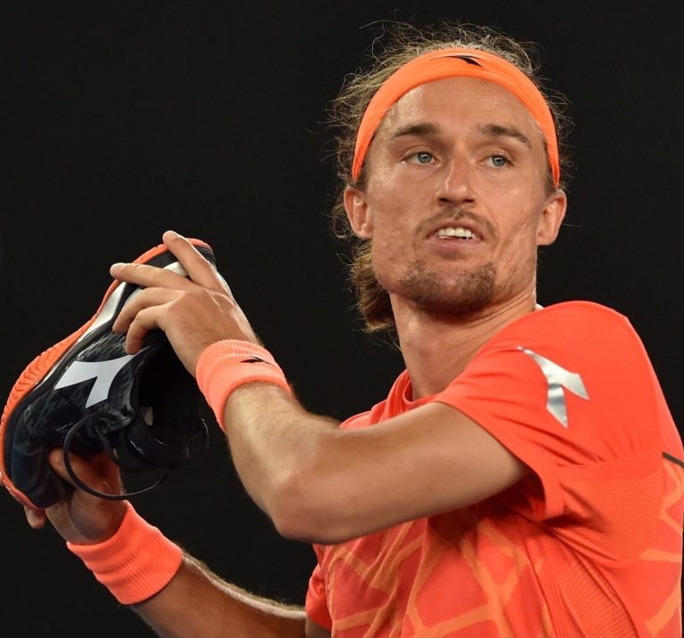 The Guardian: Fostul jucător de tenis Alexandr Dolgopolov, înrolat pe front pentru Ucraina, aşteaptă să fie trimis într-o nouă misiune