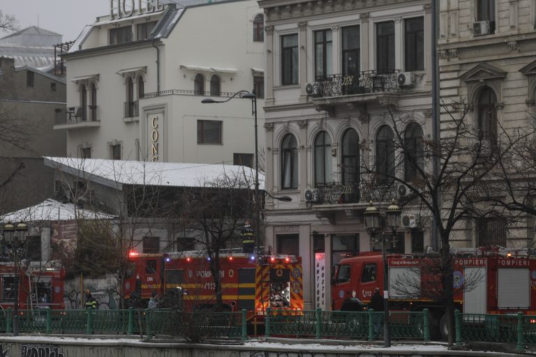 IGSU: Hotelul din Bucureşti care a luat foc marți nu deţine autorizaţie de securitate la incendiu