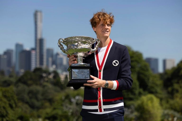 Italianul Jannik Sinner este câștigătorul Australian Open 2024: Încă nu realizez că am câştigat primul titlu de Mare Şlem