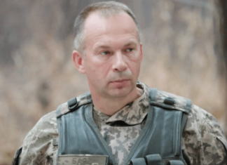 Cel mai influent general al Ucrainei ar putea fi pe făraș