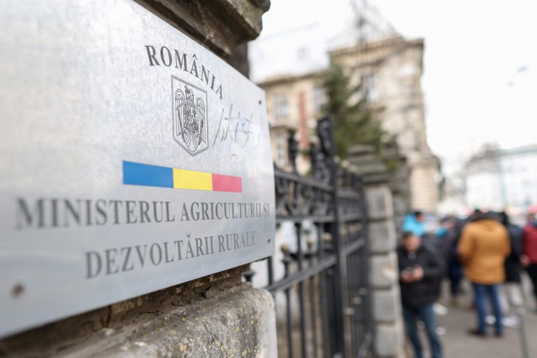 Ministrul Agriculturii: Fermierii români au toate problemele rezolvate. Sunt convins că vor merge acasă